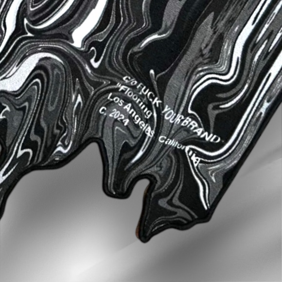 ๐ ๐ฃ๏ธFxCKYoURBRaND "FxCK oFF" distorted RuG๐๐ฝ - Picture 5 of 5